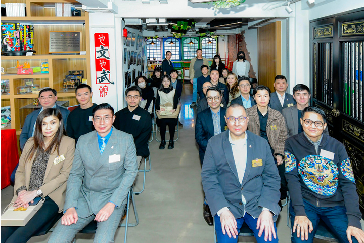 橙新聞 東華三院舉辨第二屆「文頴怡中華文創設計奬」 藝術學界人士聚首一堂