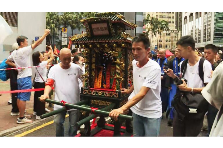 堅料網 - 東華三院再辦文武二帝出巡及秋祭大典 麥美娟稱可加深公眾及旅客認識本地文化