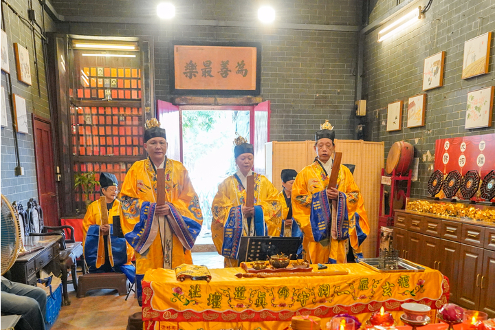 星島頭條 - 東華三院油麻地福德轉斗昇運禮圓滿舉行 新推「祈福轉輪.福德迎財」反應熱烈