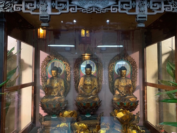 三寶佛